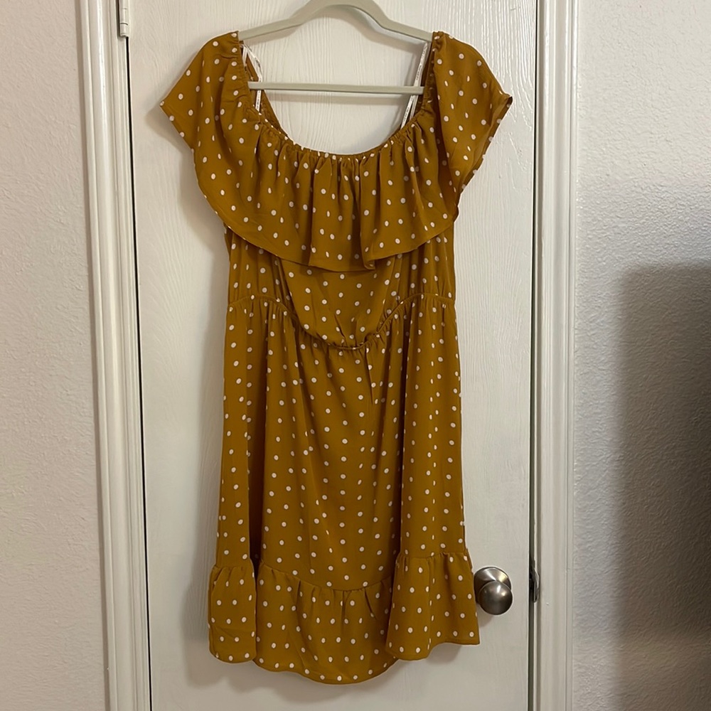 Forever 21 Off the shoulder plus size polka dot dress